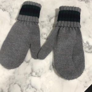 Gucci mittens